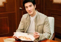 吃瓜小熊林俊杰,揭秘华语乐坛“行走的CD”