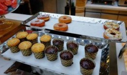 武汉光谷吃瓜,揭秘武汉光谷的街头美食风情