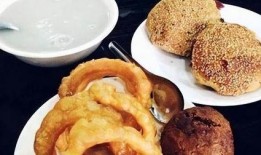 上朝吃瓜图文,揭秘上朝吃瓜背后的宫廷秘闻