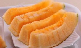 孩子吃哈密瓜会不会上火,孩子食用是否会上火？营养与火气平衡解析