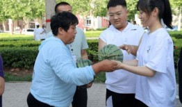 体育学院吃瓜,揭秘校园里的“吃瓜”盛事