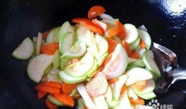 茄瓜孕妇可以吃,茄瓜——孕妇的理想食材