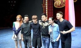 戏精吃瓜gif,笑料百出！