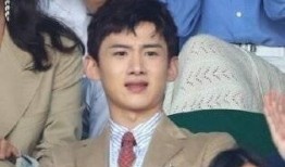 吃瓜小熊林俊杰,揭秘华语乐坛“行走的CD”