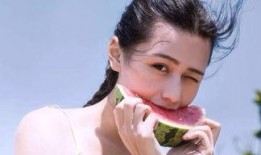 吃瓜男女照片高清图,甜蜜瞬间引网友热议