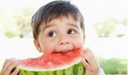 喝水吃瓜乘凉视频,喝水吃瓜乘凉，轻松享受清凉时光